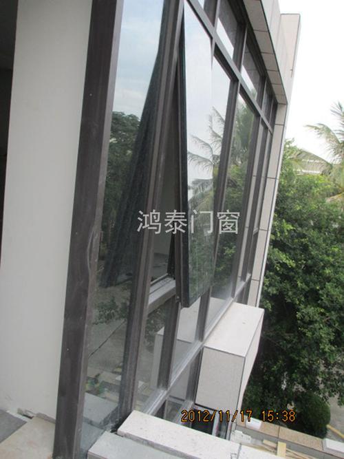 外平开上悬窗